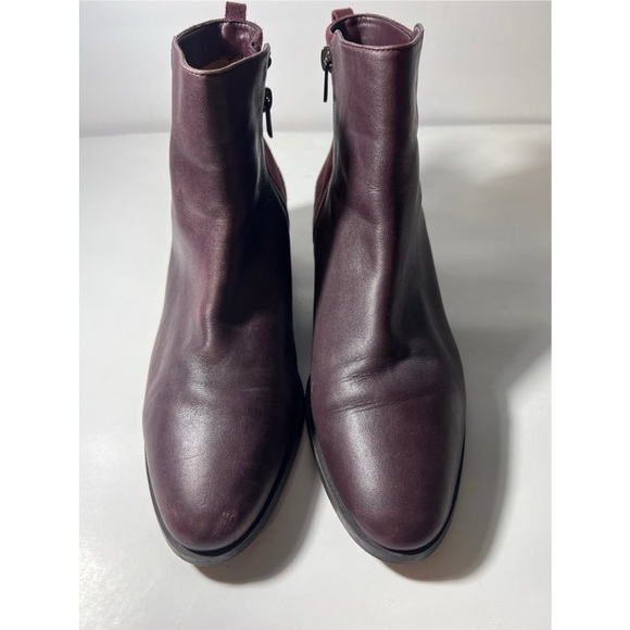 Coach Elegant Women's Ankle Boots in Rich Burgundy - Picture 1 of 8